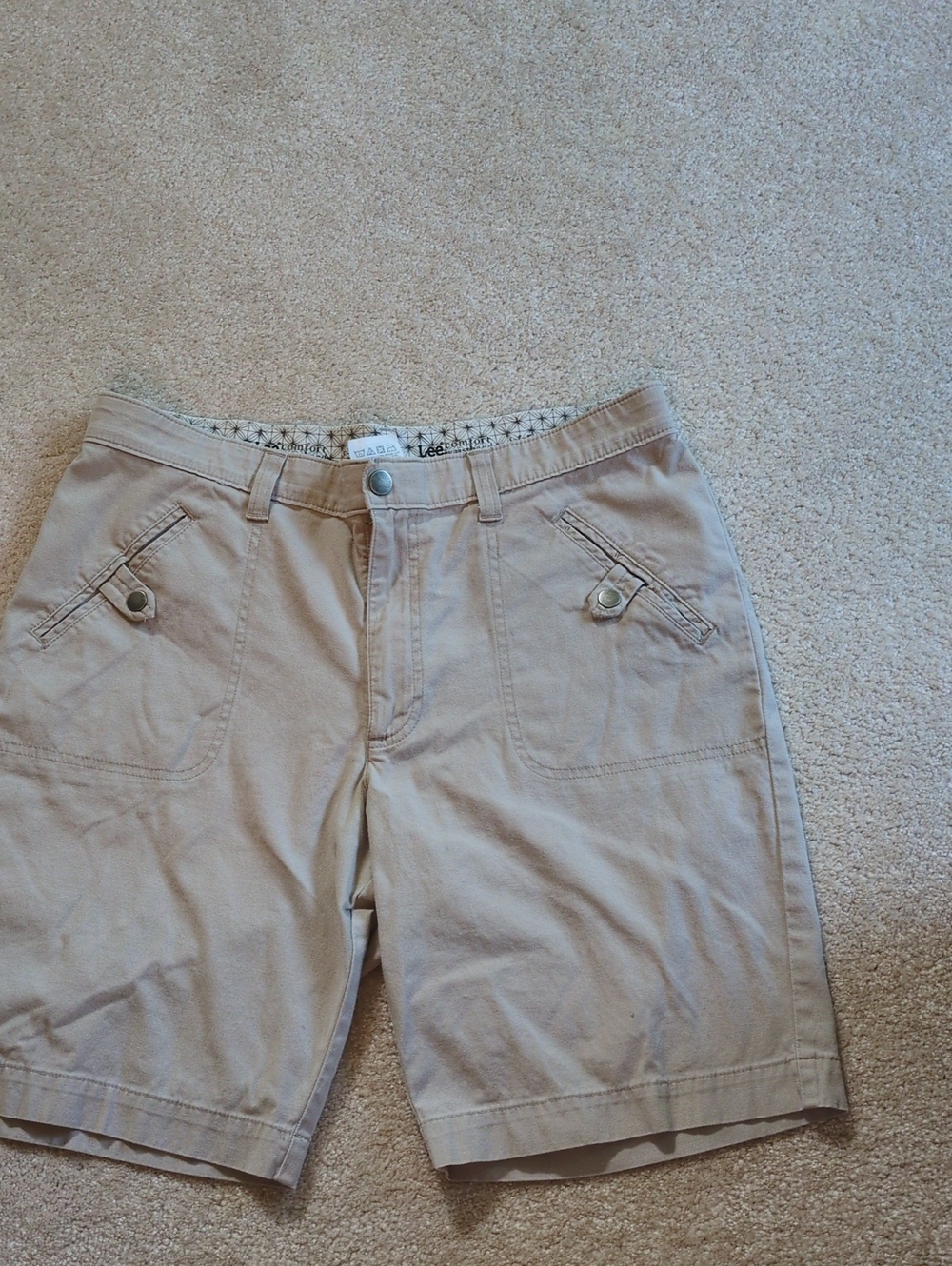 Lee Beige Women's Relaxed Waistband Shorts